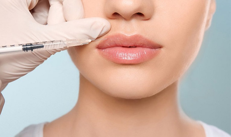 کلینیک تزریق فیلر لب در اندیشه